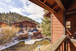 < Half-mi to Red River Ski Area: Townhome w/ Patio