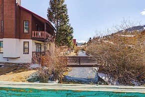< Half-mi to Red River Ski Area: Townhome w/ Patio
