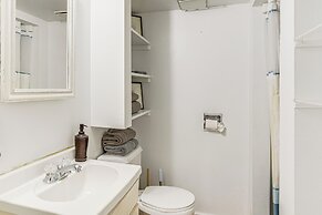 7 Mi to Dtwn Denver: Home w/ Large Yard!