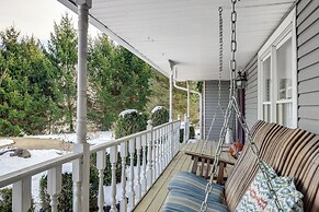 Family Retreat in Beavercreek Area w/ Large Yard!