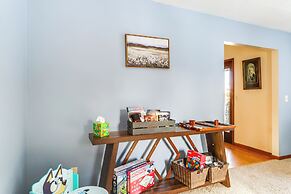 Family Retreat in Beavercreek Area w/ Large Yard!