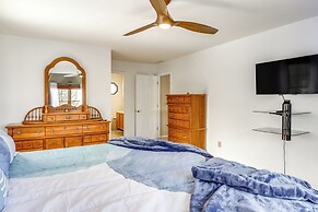 Family Retreat in Beavercreek Area w/ Large Yard!