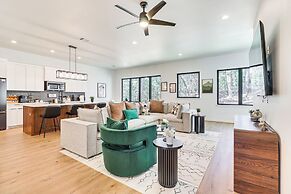 Hot Tub & Fire Pit: 'evergreen Escape' in Bastrop!