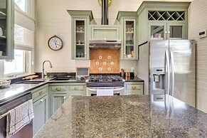 Walk to Mississippi River & Dtwn: Historic Haven!