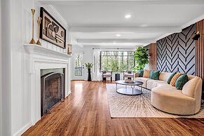 Mid-century Bungalow in the Heart of Buckhead!