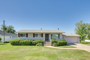 Ski, Hike & Relax: Ogden Apt w/ Patio!