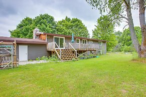 Fire Pit + Yard: Peaceful Northcountry Getaway!