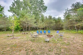 Fire Pit + Yard: Peaceful Northcountry Getaway!