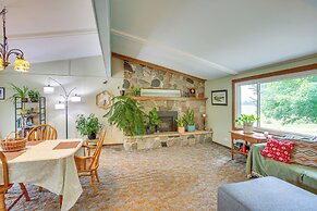 Fire Pit + Yard: Peaceful Northcountry Getaway!
