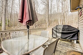 7 Mi to Lake Chatuge: Creekside Cabin w/ Decks!