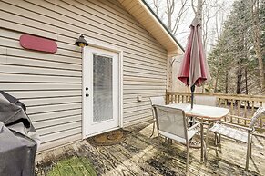 7 Mi to Lake Chatuge: Creekside Cabin w/ Decks!