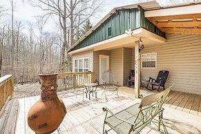 7 Mi to Lake Chatuge: Creekside Cabin w/ Decks!