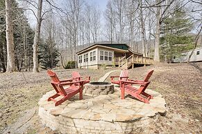 7 Mi to Lake Chatuge: Creekside Cabin w/ Decks!