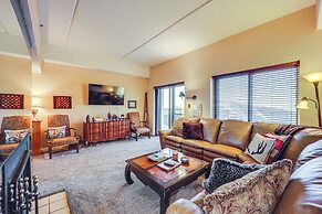 Mountain Views & Pool Access: Sugar Mountain Condo