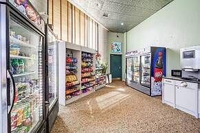 Mountain Views & Pool Access: Sugar Mountain Condo