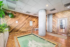 Mountain Views & Pool Access: Sugar Mountain Condo