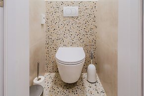 Peaceful Nest In City Center