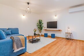 Peaceful Nest In City Center