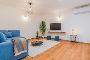 Peaceful Nest In City Center