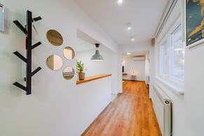 Peaceful Nest In City Center