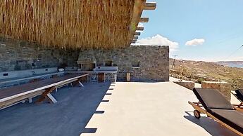 Ria Mar Villas & Suites by Live&Travel