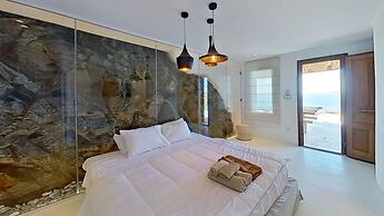 Ria Mar Villas & Suites by Live&Travel