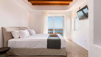 Ria Mar Villas & Suites by Live&Travel