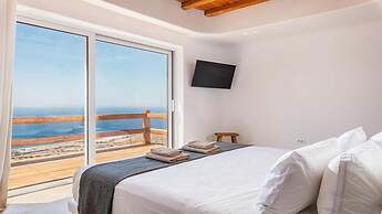 Ria Mar Villas & Suites by Live&Travel