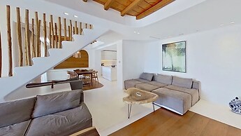 Ria Mar Villas & Suites by Live&Travel