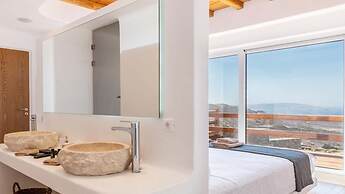 Ria Mar Villas & Suites by Live&Travel