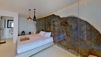 Ria Mar Villas & Suites by Live&Travel