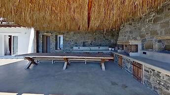 Ria Mar Villas & Suites by Live&Travel