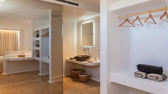 Ria Mar Villas & Suites by Live&Travel