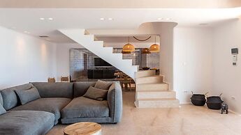 Ria Mar Villas & Suites by Live&Travel