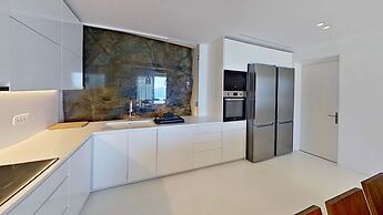 Ria Mar Villas & Suites by Live&Travel