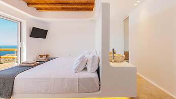 Ria Mar Villas & Suites by Live&Travel