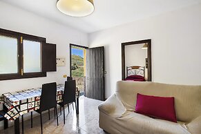 Seaside Bliss Villa in Fagajesto