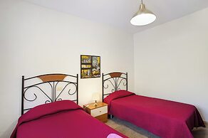 Seaside Bliss Villa in Fagajesto