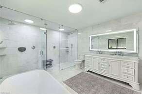 Oceanfront Retreat in Fort Myers - 3 Bedrooms, Private Pool