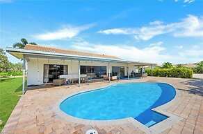 Oceanfront Retreat in Fort Myers - 3 Bedrooms, Private Pool