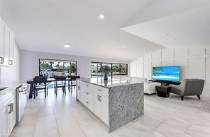 Oceanfront Retreat in Fort Myers - 3 Bedrooms, Private Pool