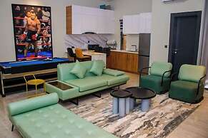 C33 Apartment And Suites