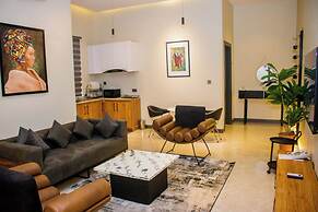 C33 Apartment And Suites