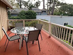 Carmel Dolores Cottages