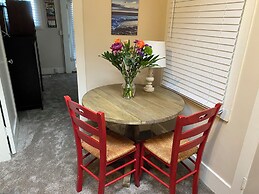 Carmel Dolores Cottages