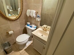 Carmel Dolores Cottages