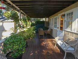 Carmel Dolores Cottages