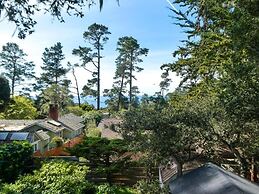 Carmel Dolores Cottages