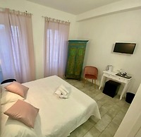 Terrace Boutuque inn