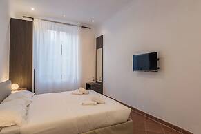 JOIVY Flats Next To Fontana di Trevi